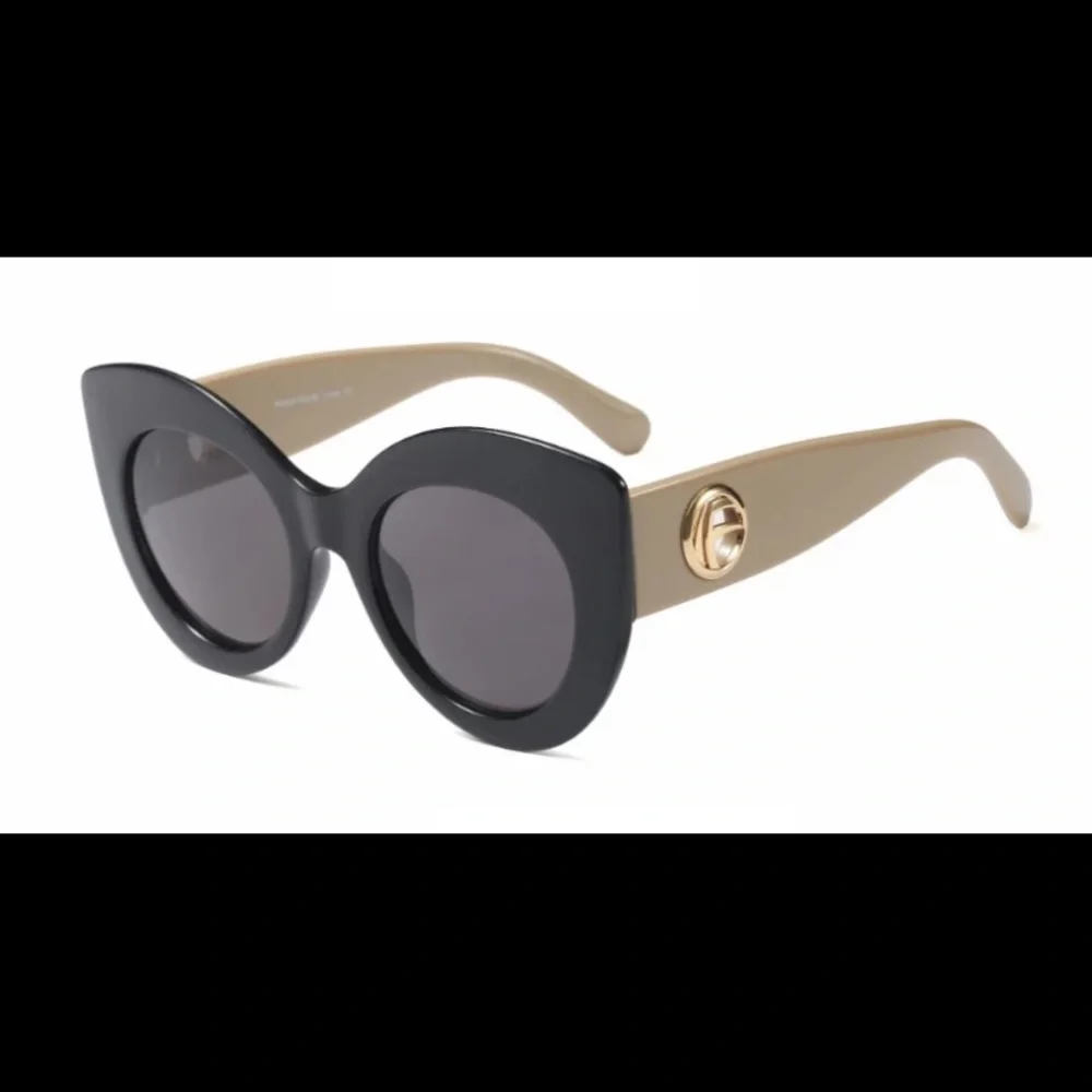 🆕 Thick Framed Cat Eye Sunglasses